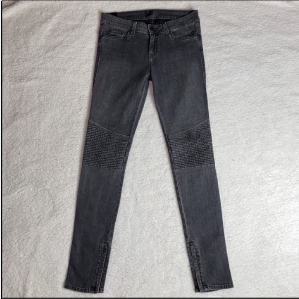 Vince Skinny Moto Jeans Denim Gray Black Wash
Size 26 - Picture 8 of 13